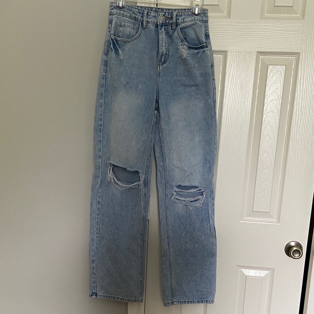 SHEIN Light Blue Distressed Wide-Leg Jeans